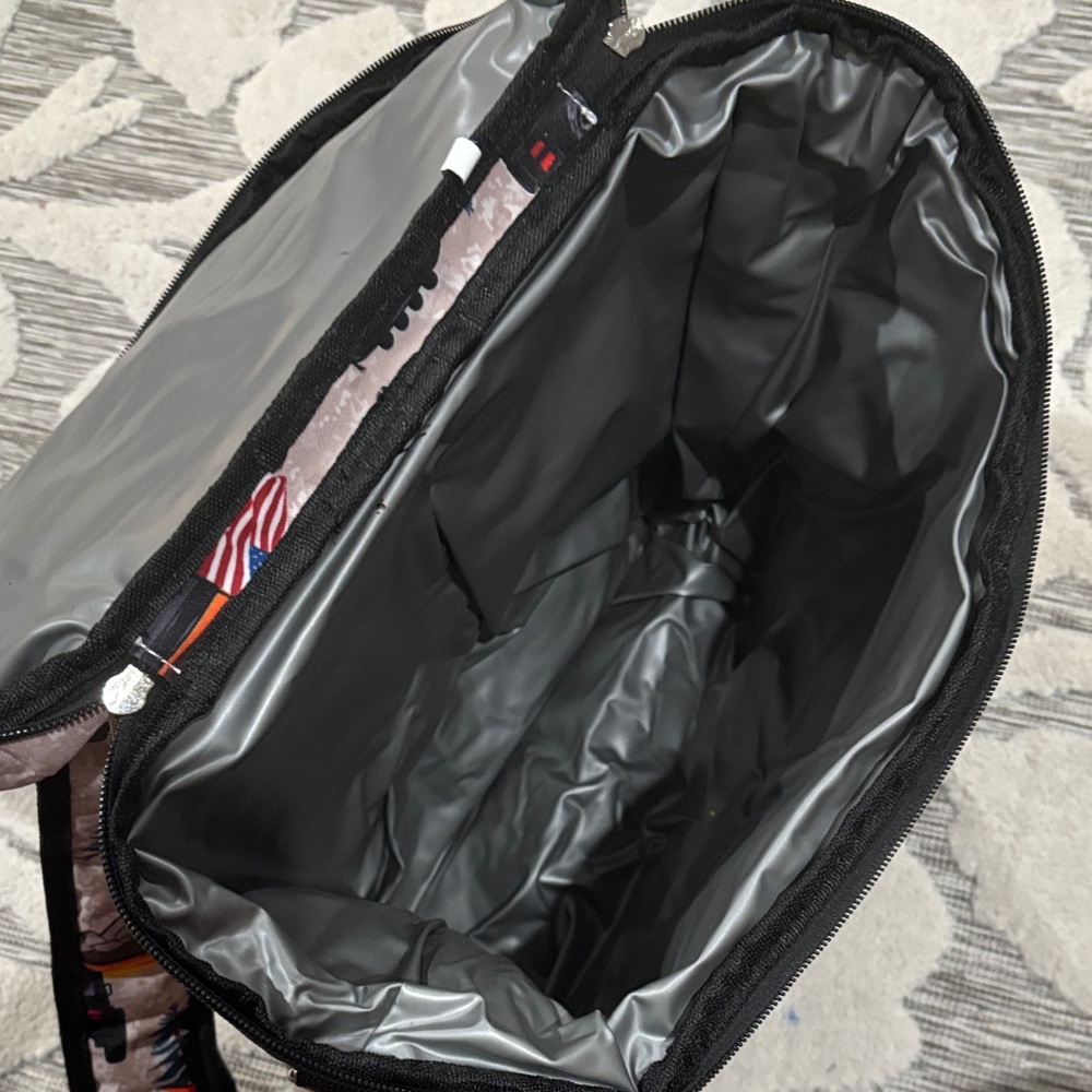 Adventure Themed Backpack with Jeep and Flag Print - Picture 5 of 5
